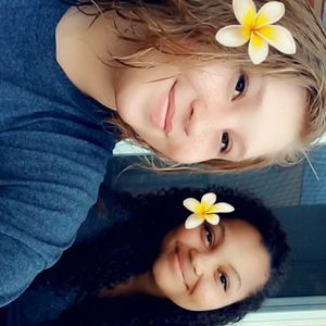 Meet your Posher, Karis